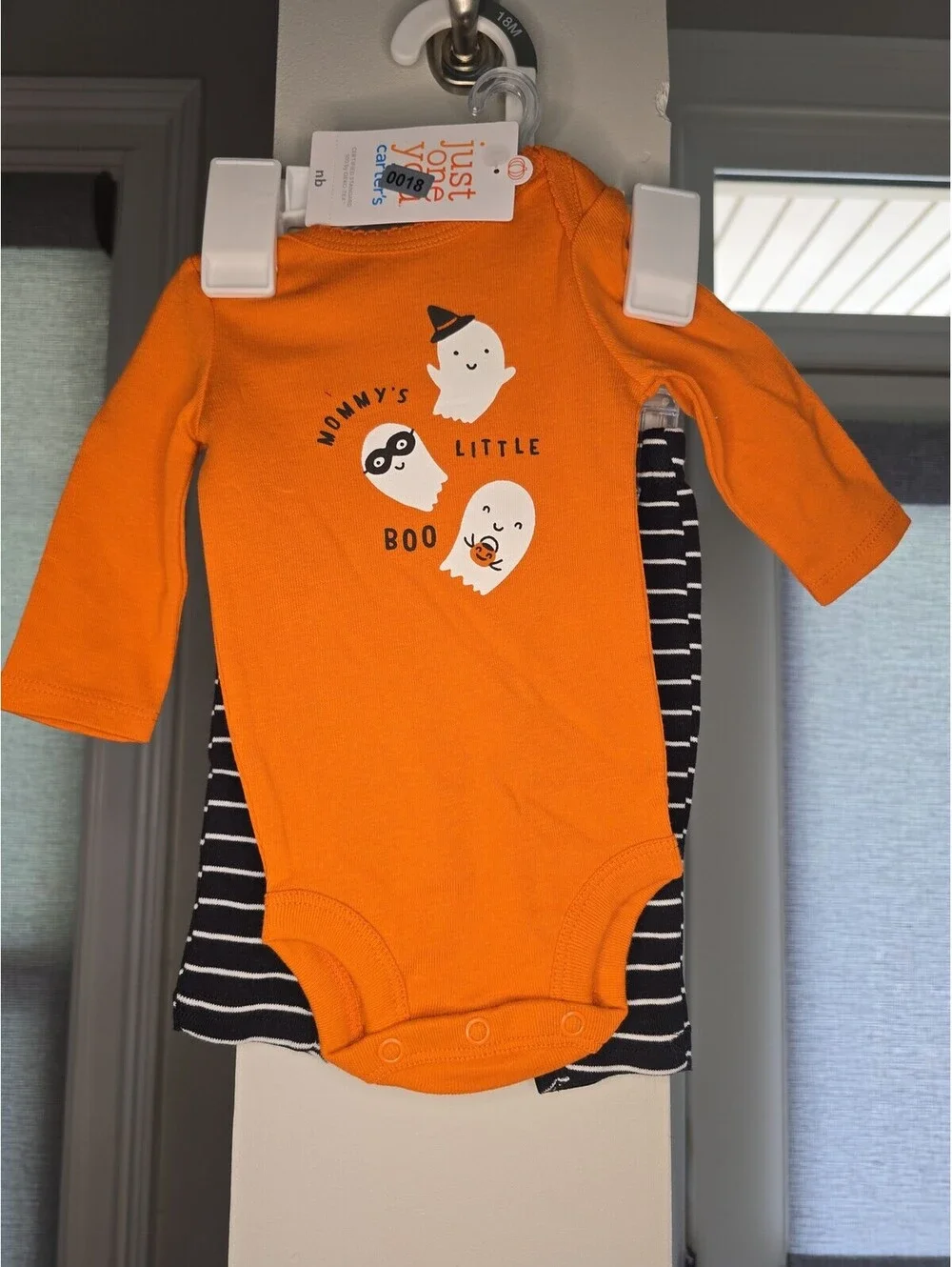 Newborn nwt halloween outfit from carters item 18G8